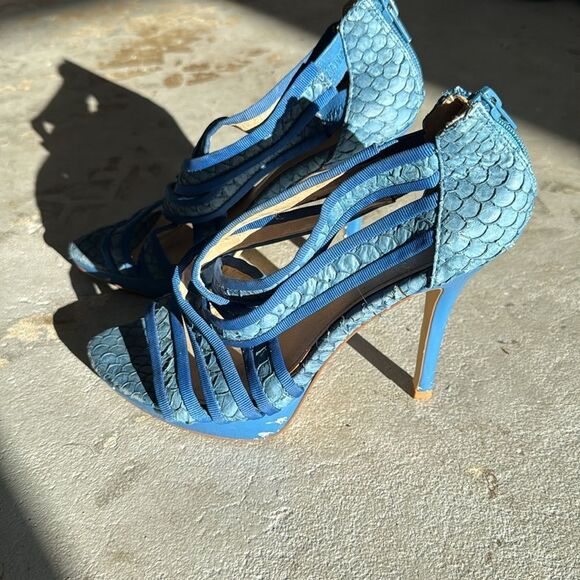Blue Strappy Women's Heels - Snake Skin ALDO - Size 8 Heels - Picture 2 of 7